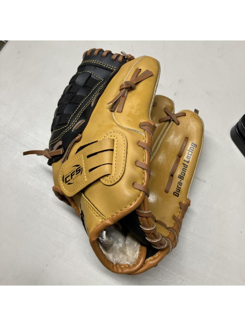 Franklin Sports Field Master Series RHT Baseball / Softball Glove 22603-12”